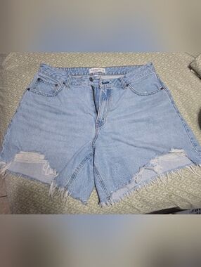 Abercrombie & Fitch Light Wash Denim Cutoff Shorts